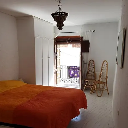 Gemütliches Altstadthaus Am Kirchplatz In Apartamento