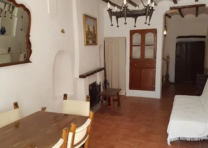 Gemuetliches Altstadthaus Am Kirchplatz In Apartment Calpe