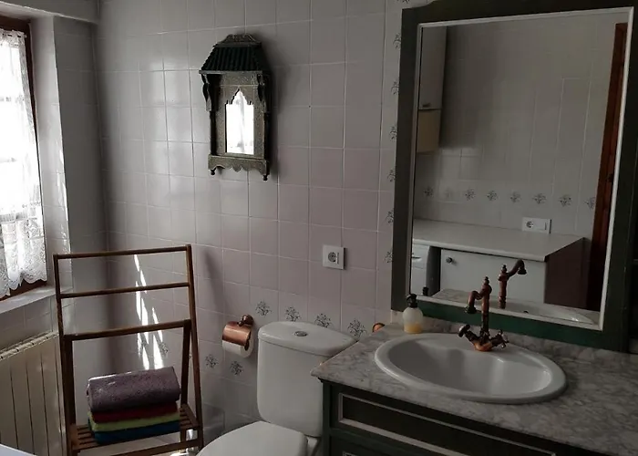 Gemuetliches Altstadthaus Am Kirchplatz In Calpe