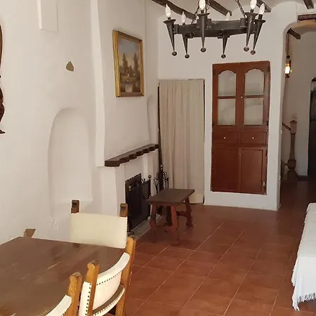 Gemuetliches Altstadthaus Am Kirchplatz In Appartamento Calpe